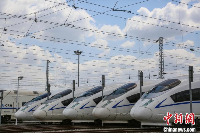 哈鐵管轄高鐵動車組。　哈鐵提供