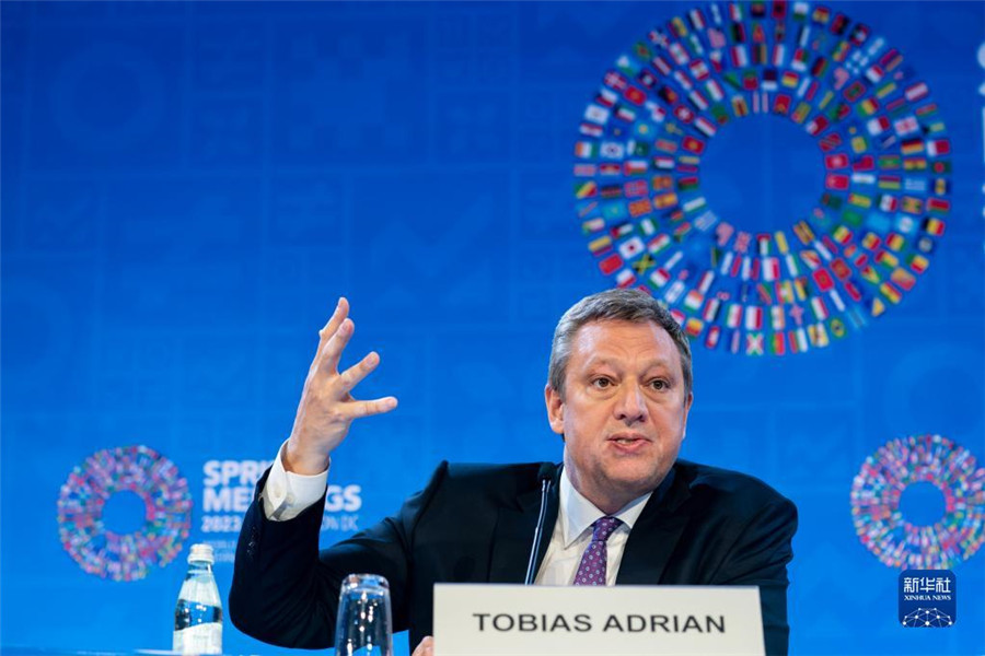 4月11日，在美國華盛頓，IMF貨幣與資本市場部主任托比亞斯·阿德里安出席記者會(huì)。新華社記者 劉杰 攝