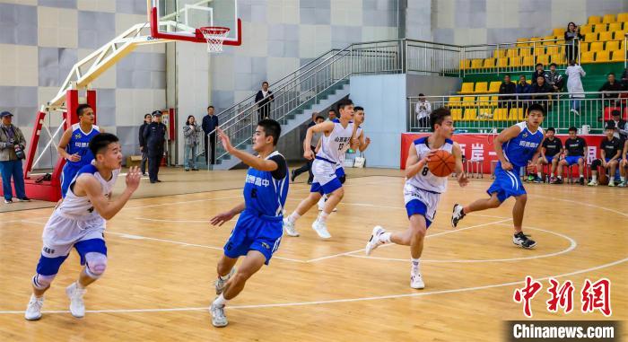 比賽現(xiàn)場?！≈鬓k方供圖