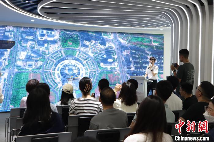 數(shù)字地球技術(shù)應(yīng)用講解?！≈锌菩菆D供圖