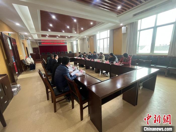 寧波大學(xué)東海研究院召開相關(guān)工作會(huì)議。(資料圖) 寧波大學(xué)東海研究院供圖