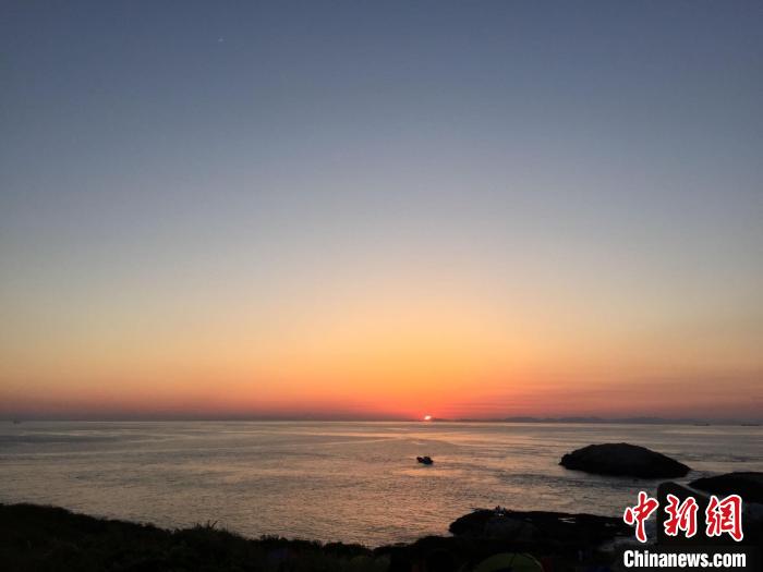 浙江海域一景?！×植?攝