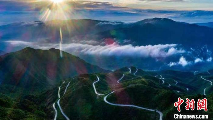 湖南城步苗族自治縣地處湘西南苗疆要區(qū)。　城步縣委宣傳部 供圖