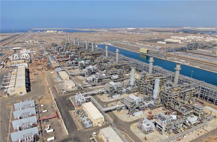 圖為無人機(jī)拍攝的吉贊燃機(jī)聯(lián)合循環(huán)電站。山東電建供圖