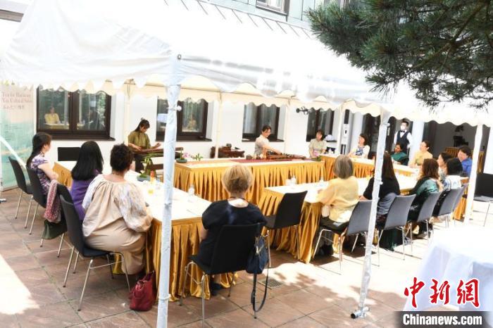 圖為活動現場?！“亓种袊幕行墓﹫D。