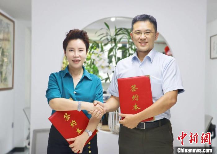 簽署“融情·同心”寧臺建筑師驛站共建協(xié)議?！窃式?攝