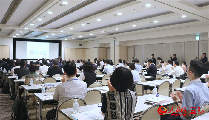 “世界遺產(chǎn) 大絲綢之路展”發(fā)布會(huì)現(xiàn)場(chǎng)。（人民網(wǎng) 許可攝）