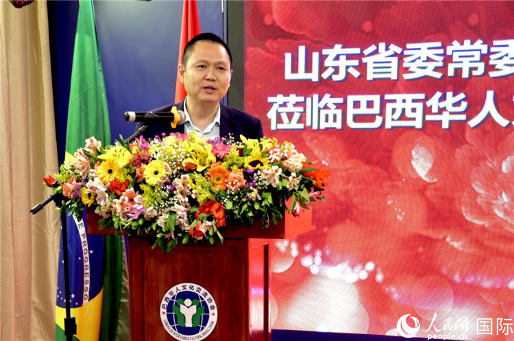 中國駐里約熱內(nèi)盧總領(lǐng)館副總領(lǐng)事王尉育致辭。人民網(wǎng)記者宋亦然攝