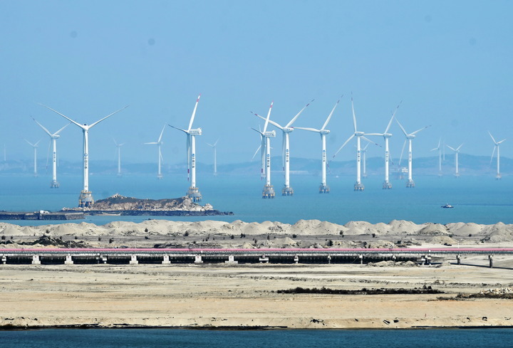 2021年3月9日，三峽福清興化灣海上風(fēng)電場。新華社記者 林善傳 攝