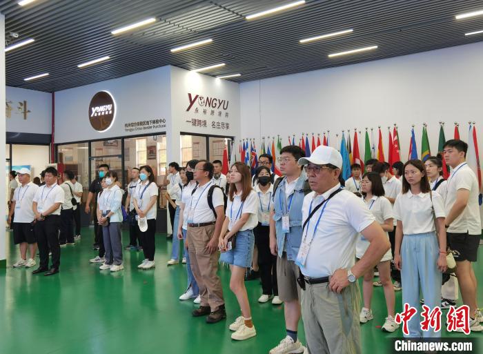 臺灣青年參訪浙江?！□U夢妮 攝