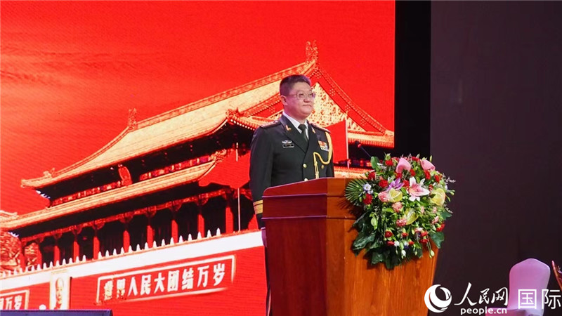 圖為中國駐老撾大使館國防武官李兵大校致辭。人民網(wǎng)記者 孫廣勇攝