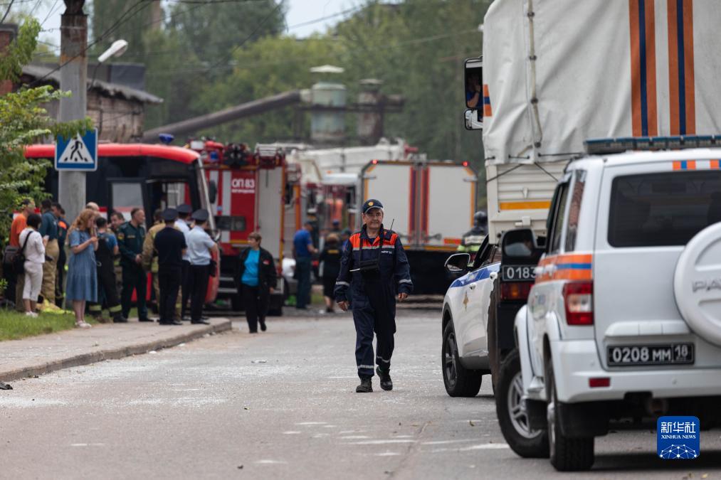 8月9日，在俄羅斯莫斯科州，救援人員在現(xiàn)場工作。