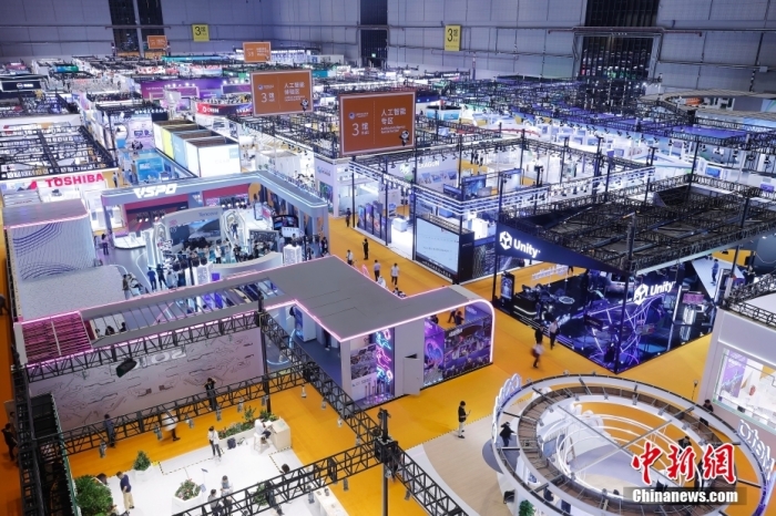 11月5日，第六屆中國(guó)國(guó)際進(jìn)口博覽會(huì)在國(guó)家會(huì)展中心(上海)開幕。<a target='_blank' href='/' _fcksavedurl='/'><p  align=