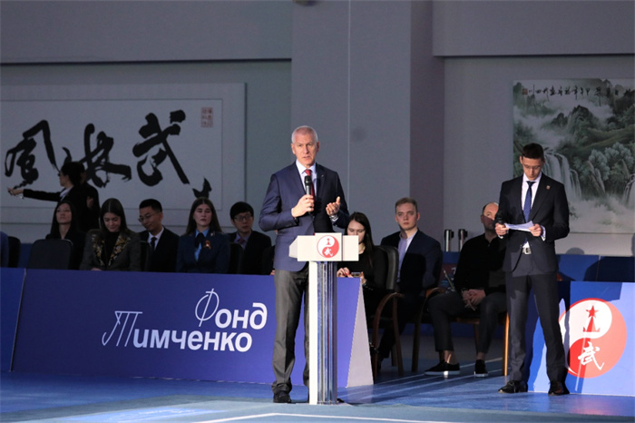 俄羅斯體育部長馬特欽致辭。駐俄羅斯大使館供圖