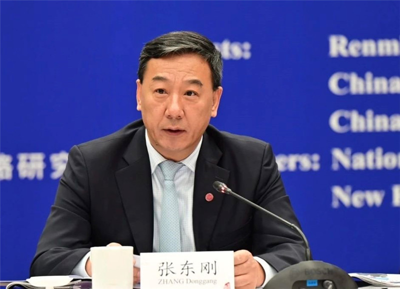 中國人民大學(xué)黨委書記、國家發(fā)展與戰(zhàn)略研究院理事長張東剛作論壇開幕致辭。主辦方供圖