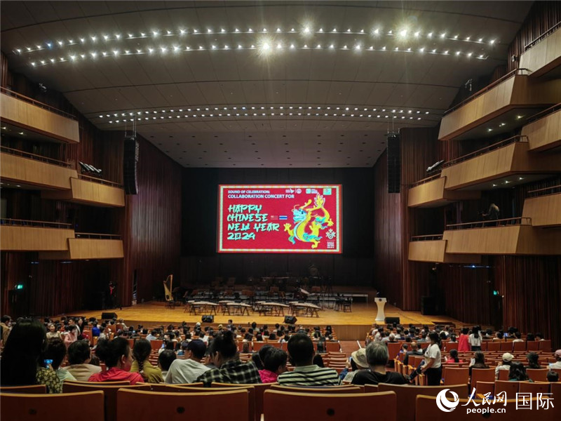 “歡慶之聲—2024歡樂春節(jié)音樂會(huì)”14日在泰國(guó)瑪希隆王子音樂廳舉行。人民網(wǎng)記者 楊一攝