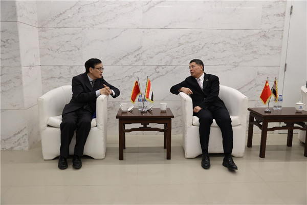 李永明同埃及趙劉慶公參會(huì)談交流。主辦方供圖