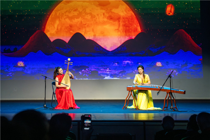  現(xiàn)場(chǎng)表演。中國駐希臘大使館供圖