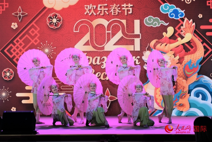 活動現(xiàn)場的精彩演出。于子恒攝