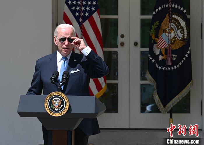 當?shù)貢r間7月30日上午，美國總統(tǒng)拜登新冠檢測再次呈陽性。他此次沒有癥狀，但將采取隔離措施。資料圖為拜登7月27日解除隔離后在白宮發(fā)表講話。 <a target='_blank' href='/'><p  align=