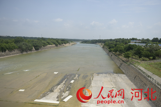 黃壁莊水庫(kù)正在按計(jì)劃預(yù)泄庫(kù)容。人民網(wǎng)祝龍超攝