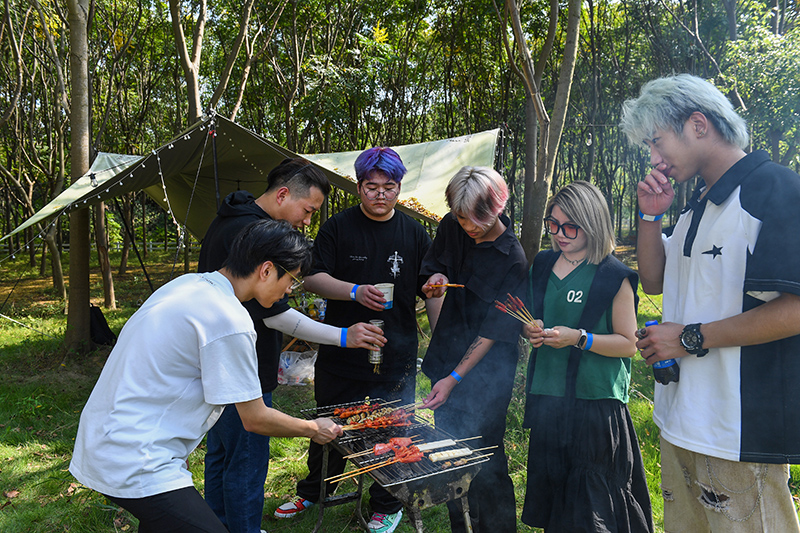 從馬達(dá)加斯加到肥東，楊晉打理的雨悅山房深受年輕人的喜愛。吳芳攝