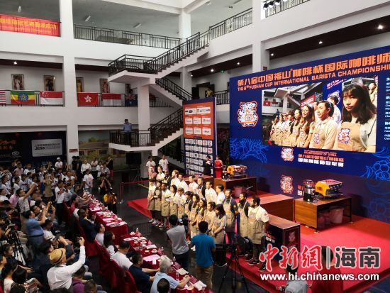 圖為參賽選手集體亮相。尹海明 攝