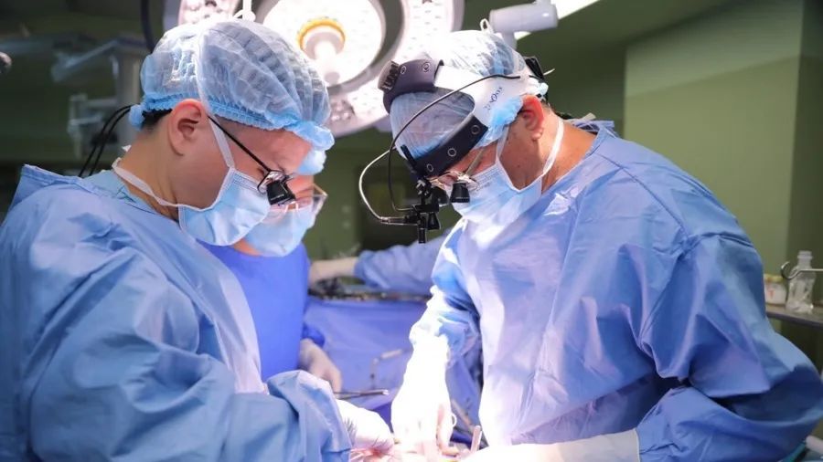 17歲少年咳嗽發(fā)熱15天，找不到感染原因！一查心臟更嚇人！上海醫(yī)生出手→