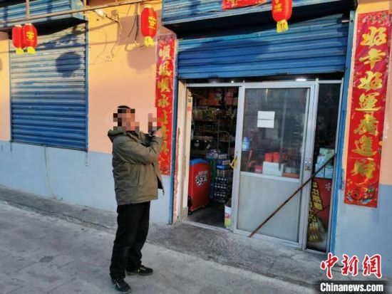 圖為犯罪嫌疑人指認(rèn)現(xiàn)場?！∏嗪Ｊ」矎d森林警察總隊(duì)刑偵治安支隊(duì)供圖