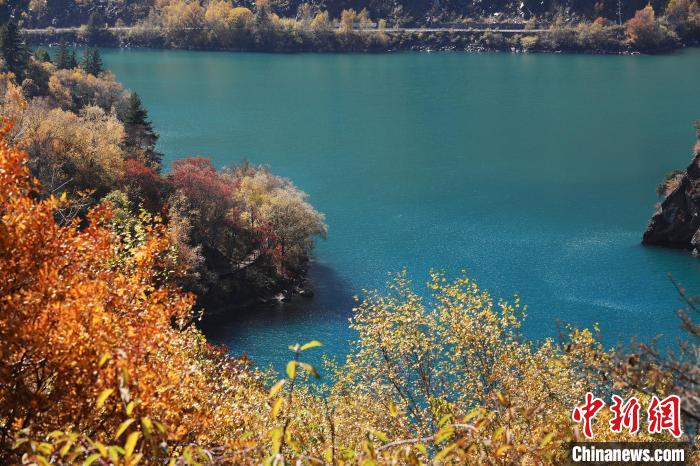 松坪溝風光。　劉通 攝