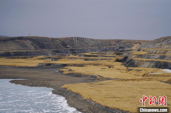 圖為青海省海西蒙古族藏族自治州天峻縣木里礦區(qū)?！●R銘言 攝