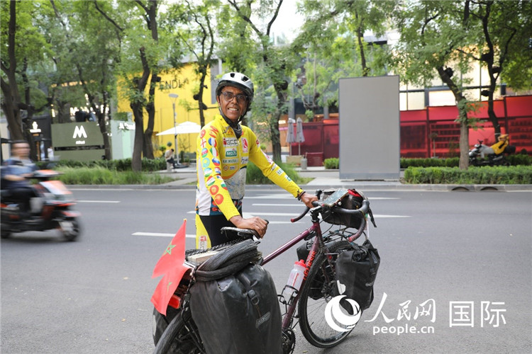 摩洛哥自行車運(yùn)動(dòng)員卡里姆·穆斯塔。人民網(wǎng)記者 翟轉(zhuǎn)麗攝