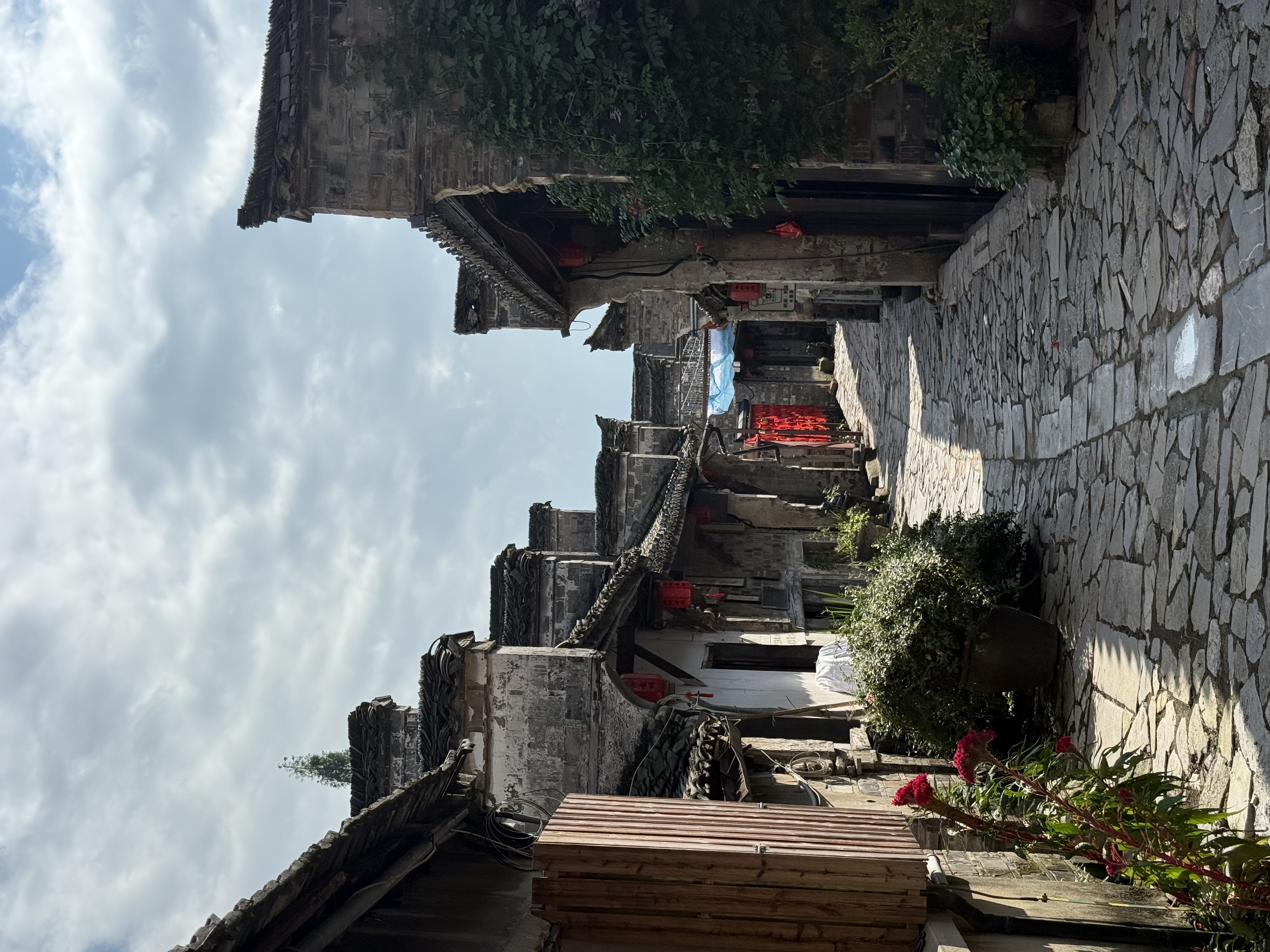 【2024打卡中國(guó)】外國(guó)網(wǎng)紅打卡蕪湖西河古鎮(zhèn) 品“江南水鄉(xiāng)”古韻長(zhǎng)(組圖)