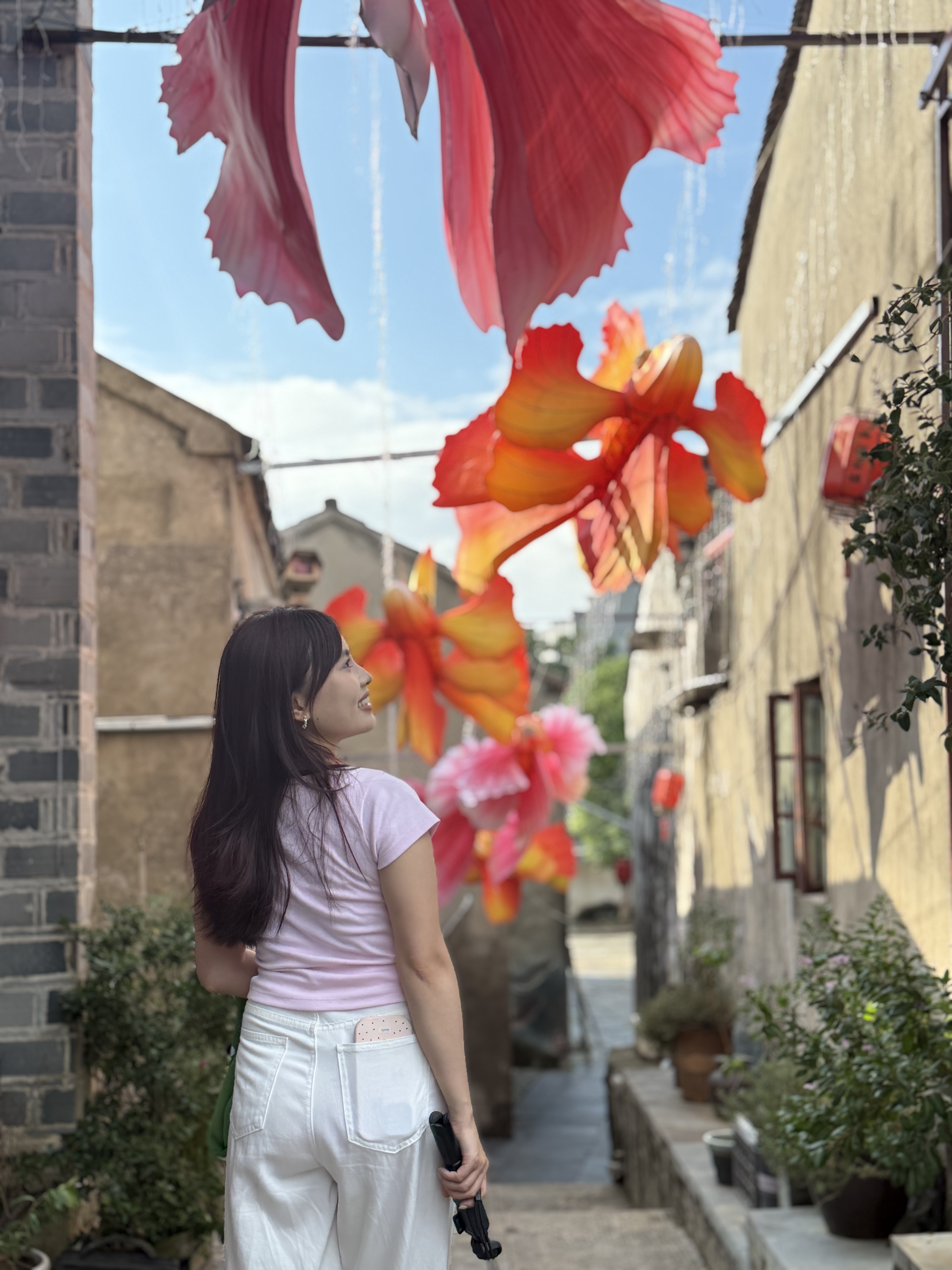 【2024打卡中國(guó)】外國(guó)網(wǎng)紅打卡蕪湖西河古鎮(zhèn) 品“江南水鄉(xiāng)”古韻長(zhǎng)(組圖)