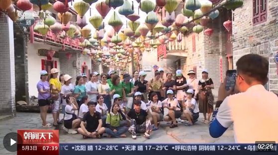 從特色小城到世界級(jí)商圈 這個(gè)“五一”很有“國(guó)際范”！