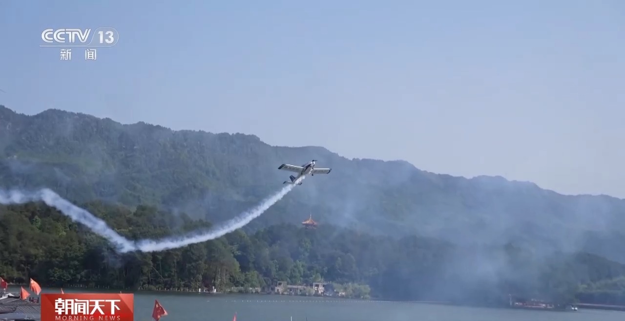 從特色小城到世界級(jí)商圈 這個(gè)“五一”很有“國(guó)際范”！