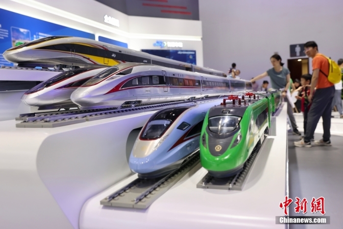 7月13日，第二十六屆北京科博會在北京國家會議中心開幕。圖為復興號系列動車組模型。<a target='_blank' href='/'><p  align=