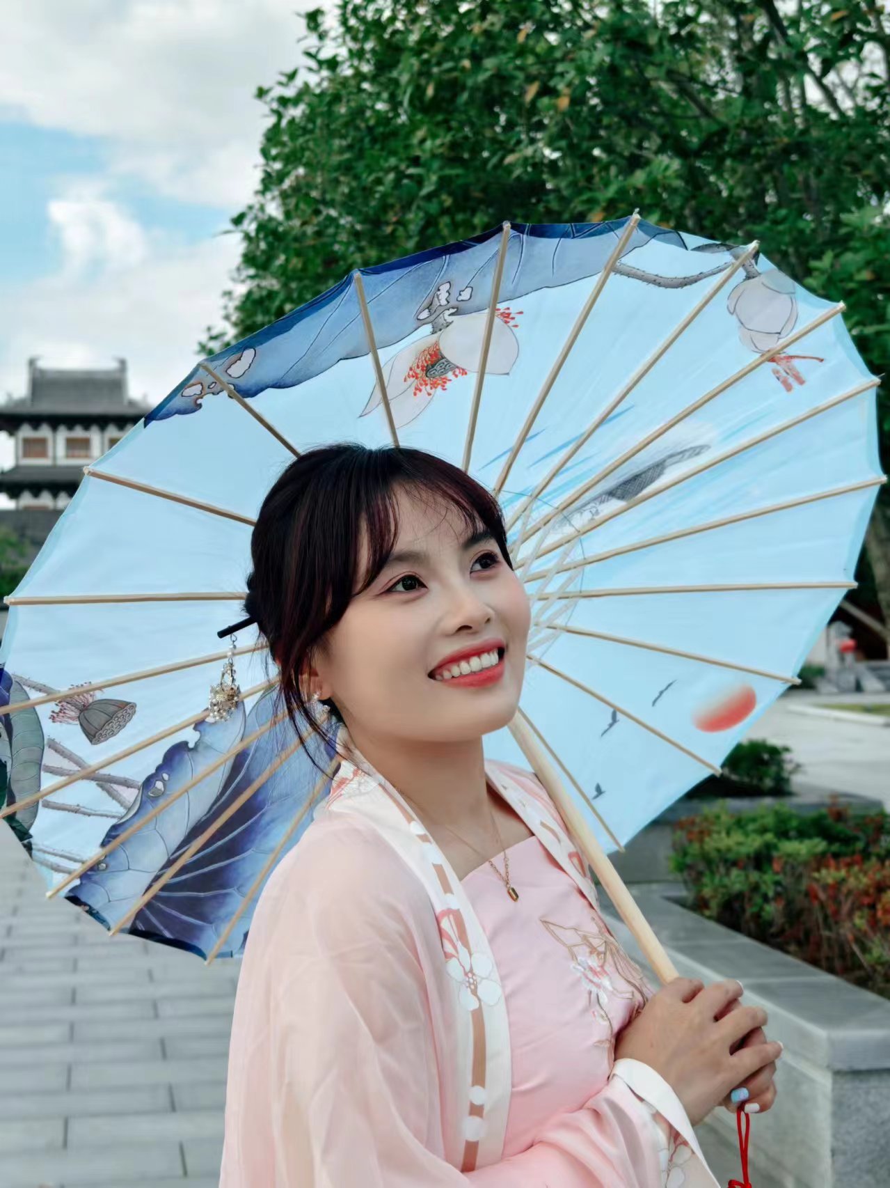 【2024打卡中國(guó)】穿越時(shí)空的對(duì)話:外國(guó)網(wǎng)紅探索包公故里文化園(組圖)_fororder_微信圖片_20240923164150