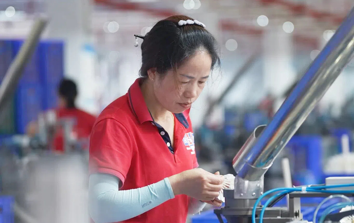 【理響中國·春江水暖鴨先知】一個羽毛球“打”出大產業(yè)