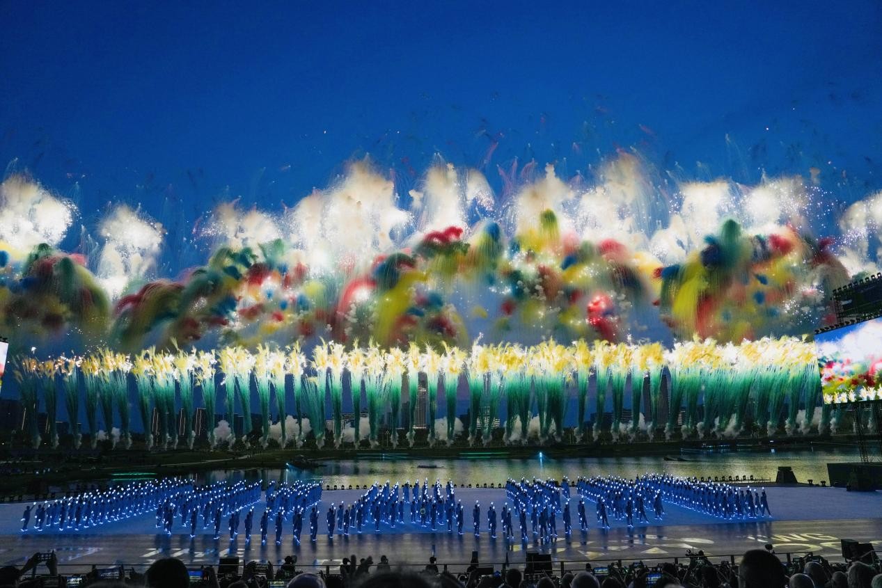 成都世運(yùn)會(huì)開(kāi)幕！展現(xiàn)出中國(guó)式現(xiàn)代化萬(wàn)千氣象