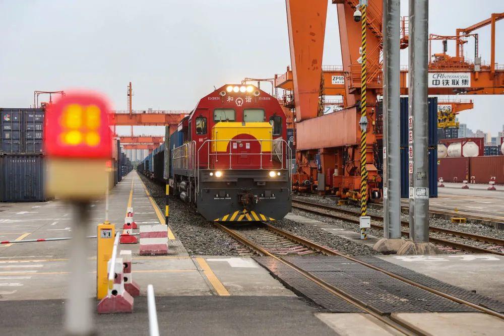 時政微觀察丨再次考察西部陸海新通道，總書記提出新要求