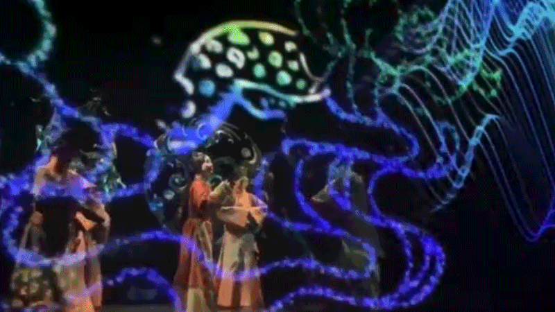 馬王堆復(fù)原動態(tài)展《一念·辛追夢》以多媒體視覺影像，為觀眾提供沉浸式視聽感受。