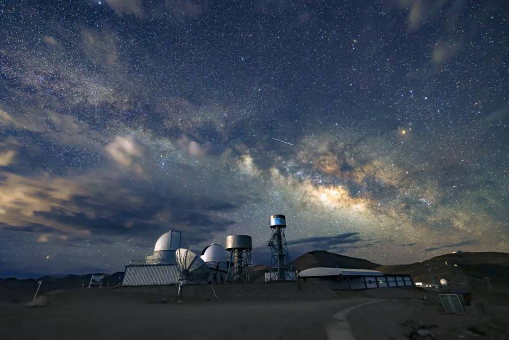 絕美暗夜星空。貢覺群培攝