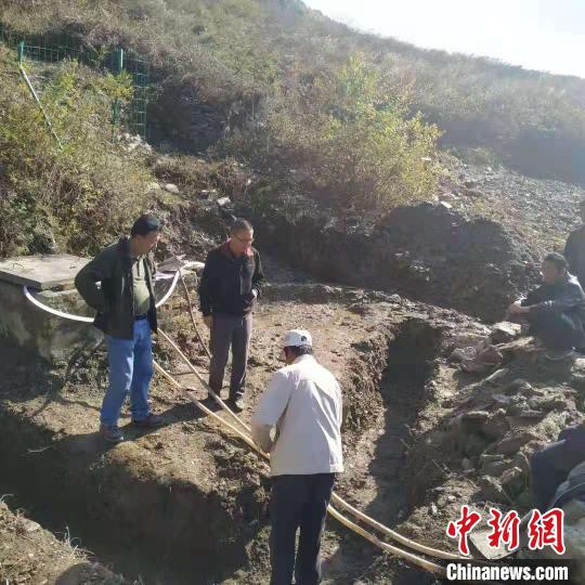 甘肅駐村扶貧干部：我是拉阿村“第95戶(hù)村民”