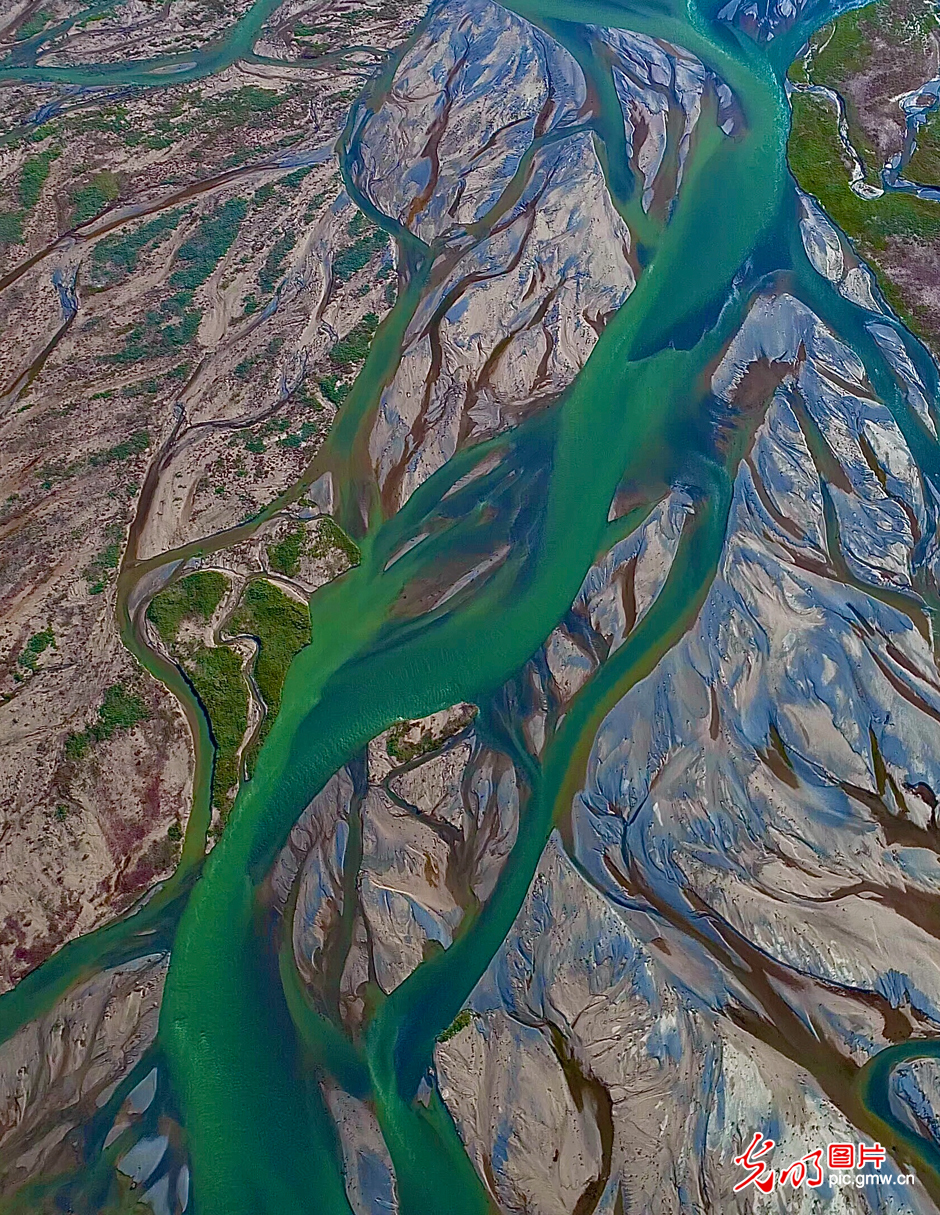 三江源國(guó)家公園正式設(shè)立，這是青海生態(tài)文明建設(shè)的新答卷