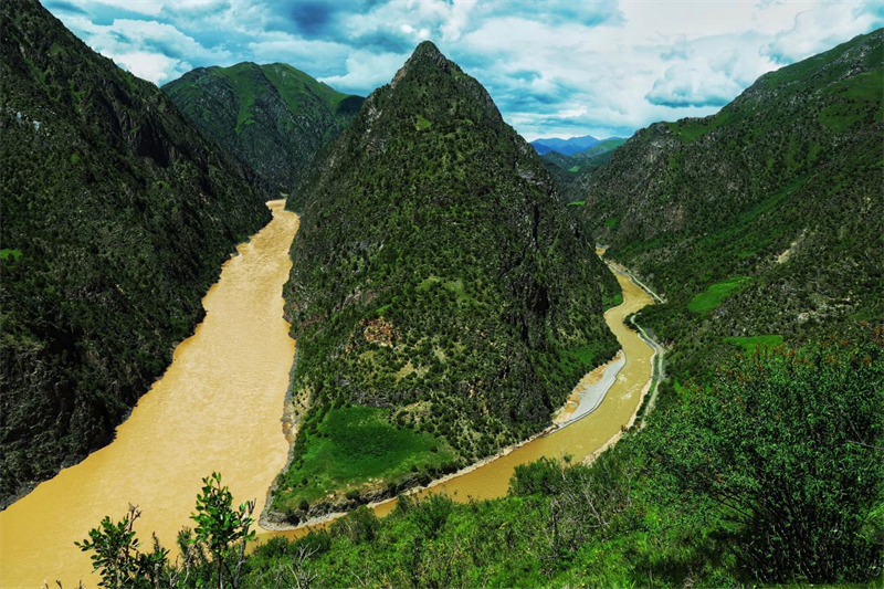 三江源美景。圖片來(lái)源：農(nóng)牧民大自然攝影隊(duì)