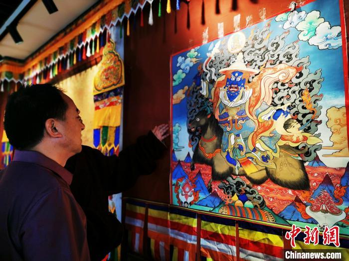 探訪青?！盁嶝曀嚾酥摇保好耖g畫師傾力傳承人類“非遺”