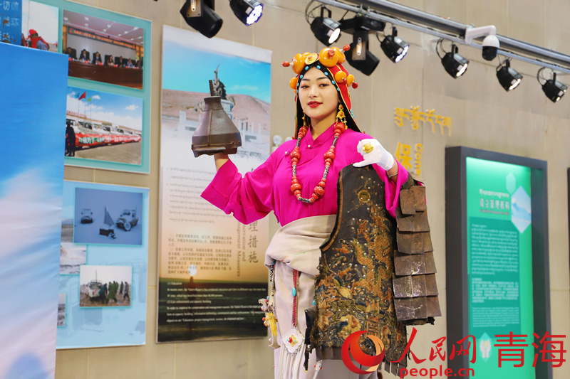 藏品展示。人民網(wǎng) 楊啟紅攝