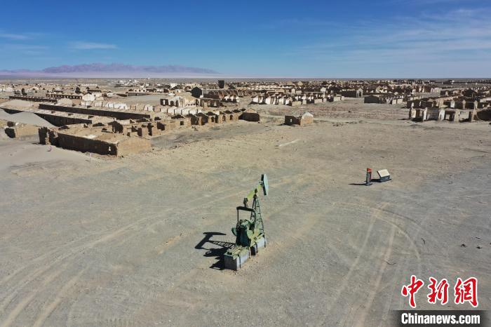 航拍青海省海西蒙古族藏族自治州茫崖市冷湖石油工業(yè)遺址保護區(qū)?！●R銘言 攝