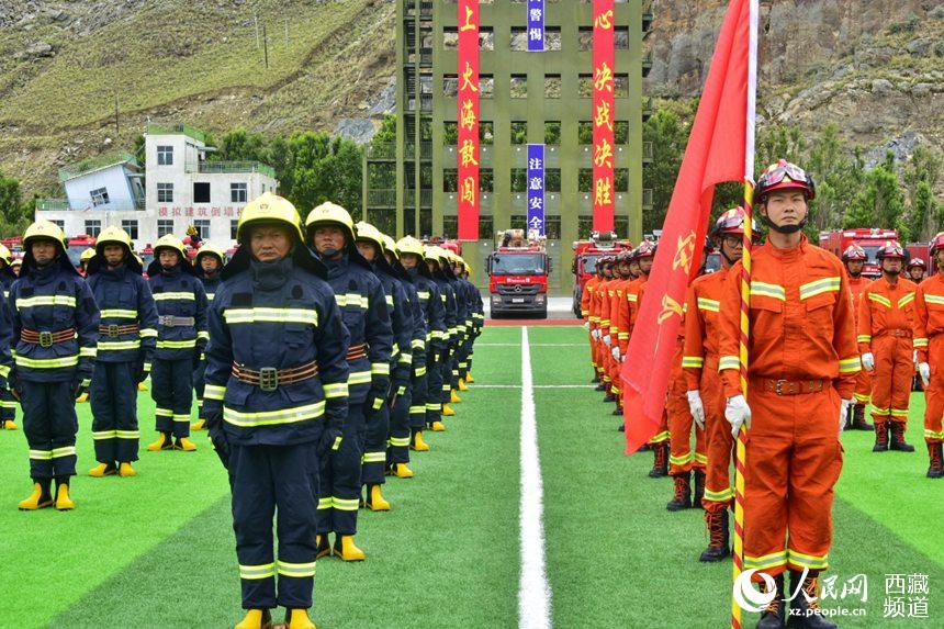 誓師大會(huì)現(xiàn)場。人民網(wǎng) 李海霞攝